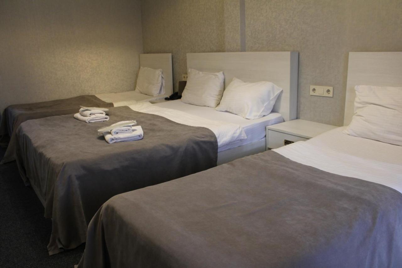 Hotel Plaza Tbilisi ภายนอก รูปภาพ